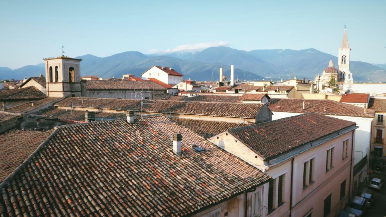 Apartamento Le Ginestre Sulmona Exterior foto